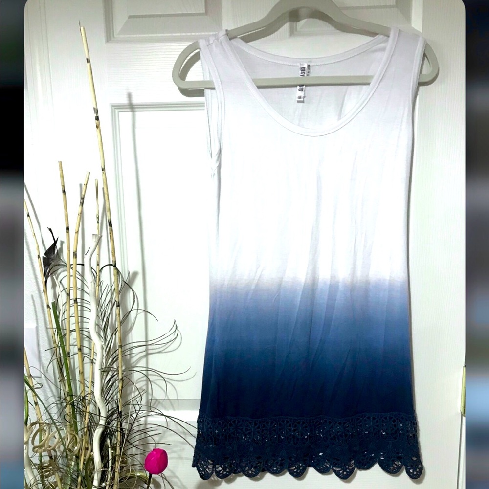 Two toned blue to white tank top